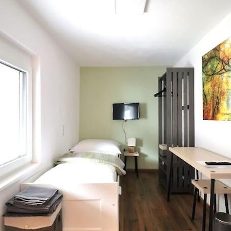Schickes Zimmer Mit Top-Ausstattung In Idealer Lage Feldkirch Extérieur photo