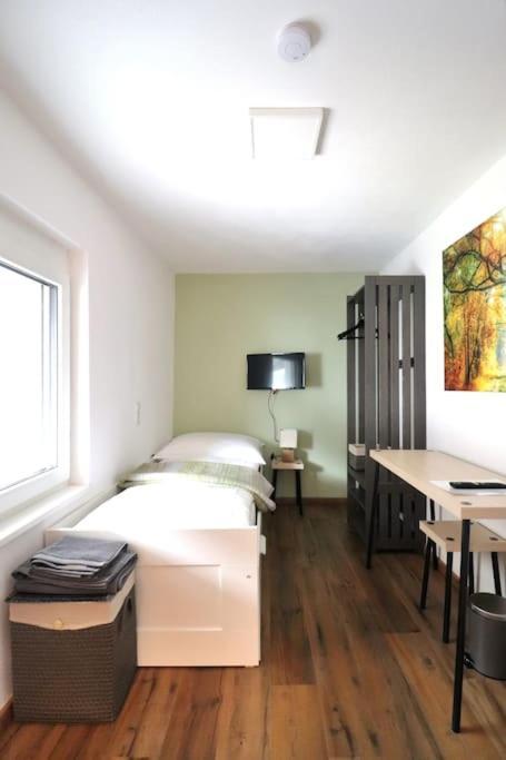 Schickes Zimmer Mit Top-Ausstattung In Idealer Lage Feldkirch Extérieur photo