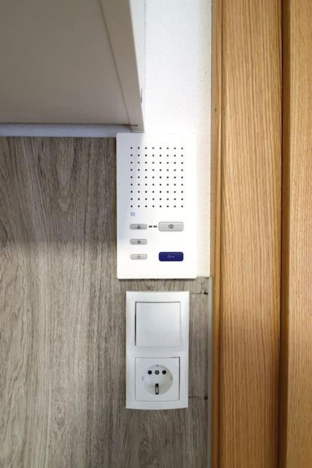 Schickes Zimmer Mit Top-Ausstattung In Idealer Lage Feldkirch Extérieur photo